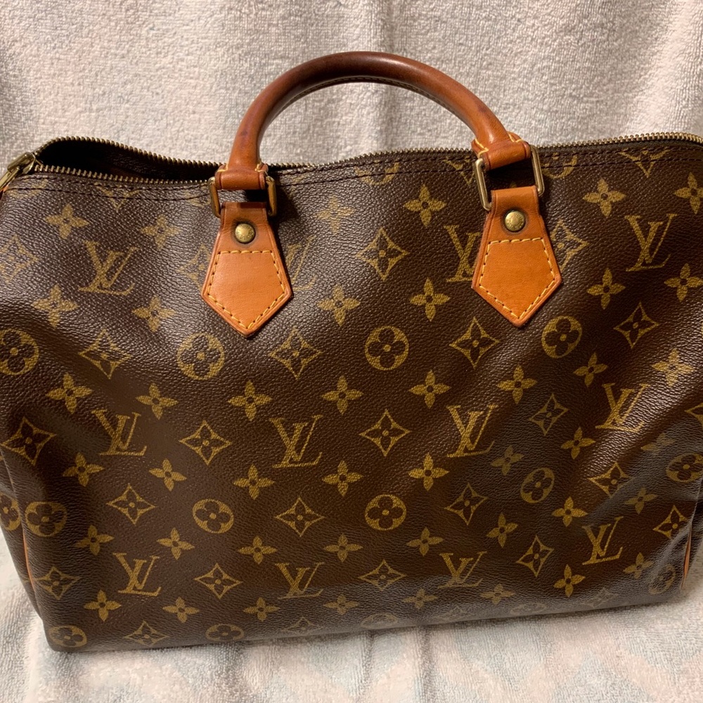 Louis Vuitton Speedy 30 Bag
